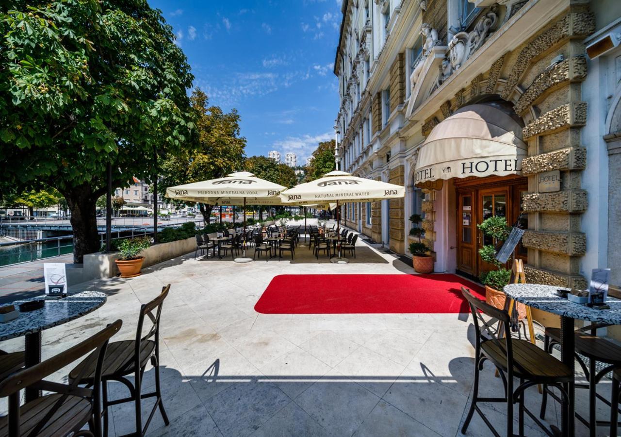 Hotel Continental Rijeka Exteriör bild